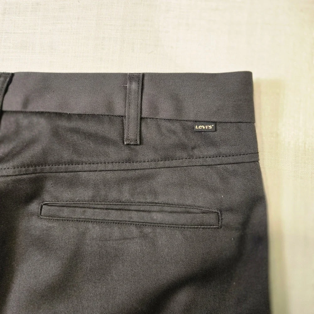 Levis Sta-Prest Chino Pants 33x34 Mens Black Slim Fit Tapered Trousers Workwear